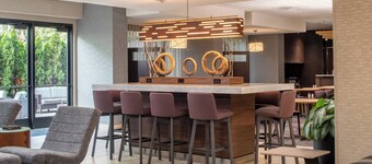 Courtyard by Marriott Portland Airport