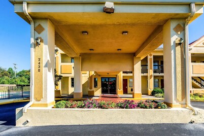 Econo Lodge Christiansburg-Blacksburg I-81