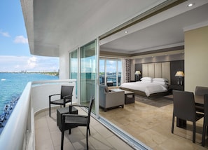 Grand Suite, 1 King Bed, Bay View | Hypo-allergenic bedding, in-room safe, desk, iron/ironing board