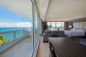 Grand Suite, 1 King Bed, Bay View | Hypo-allergenic bedding, in-room safe, desk, iron/ironing board