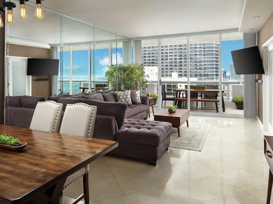 Cobertura, 4 quartos (Condo) | Roupas de cama antialérgicas, cofres nos quartos, escrivaninha