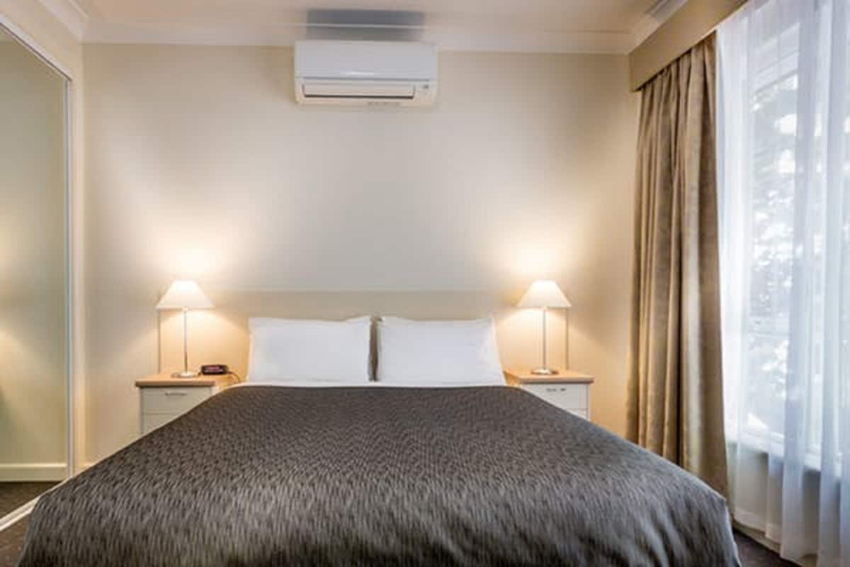 Deluxe Two Bedroom Apartment. No ground floor rooms available for this room type | Premium bedding, desk, iron/ironing board, cribs (surcharge)