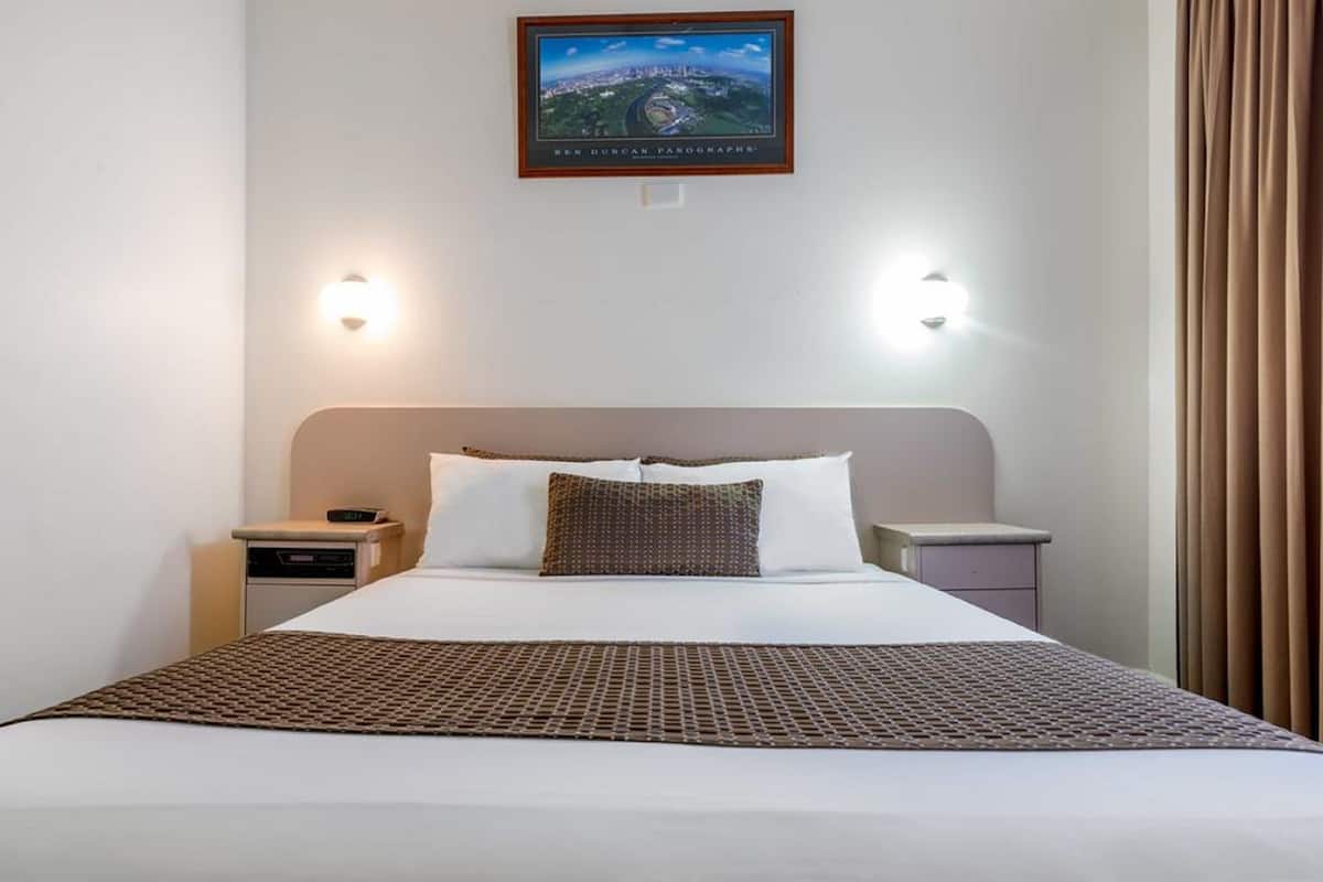 Standard One Bedroom Apartment | Premium bedding, desk, iron/ironing board, cribs (surcharge)
