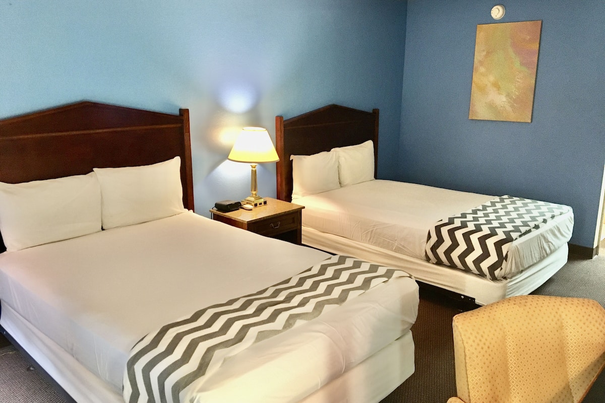Signature Double Room, 2 Double Beds
