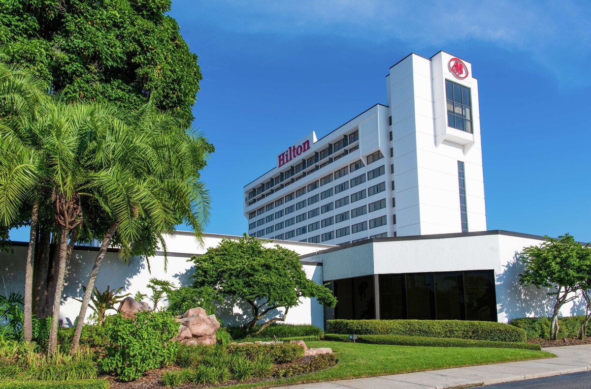 Exterior view of the Hilton Tampa Airport Hotel