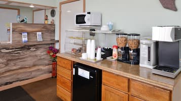 Free continental breakfast