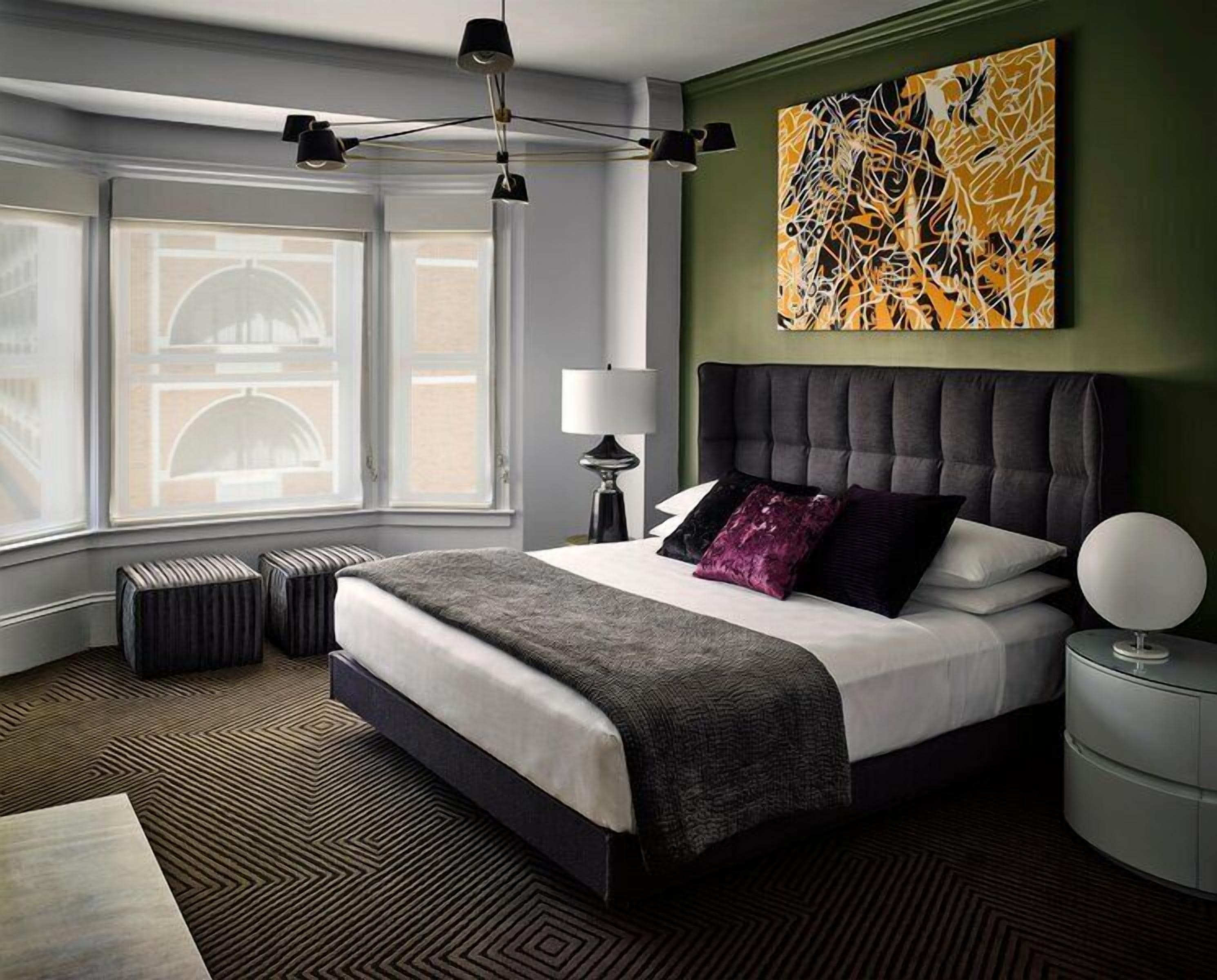 Apartment, Patio (The Zeppelin) | In-room safe, desk, blackout drapes, iron/ironing board