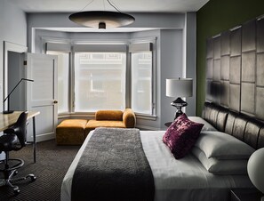 Deluxe Suite, Multiple Beds