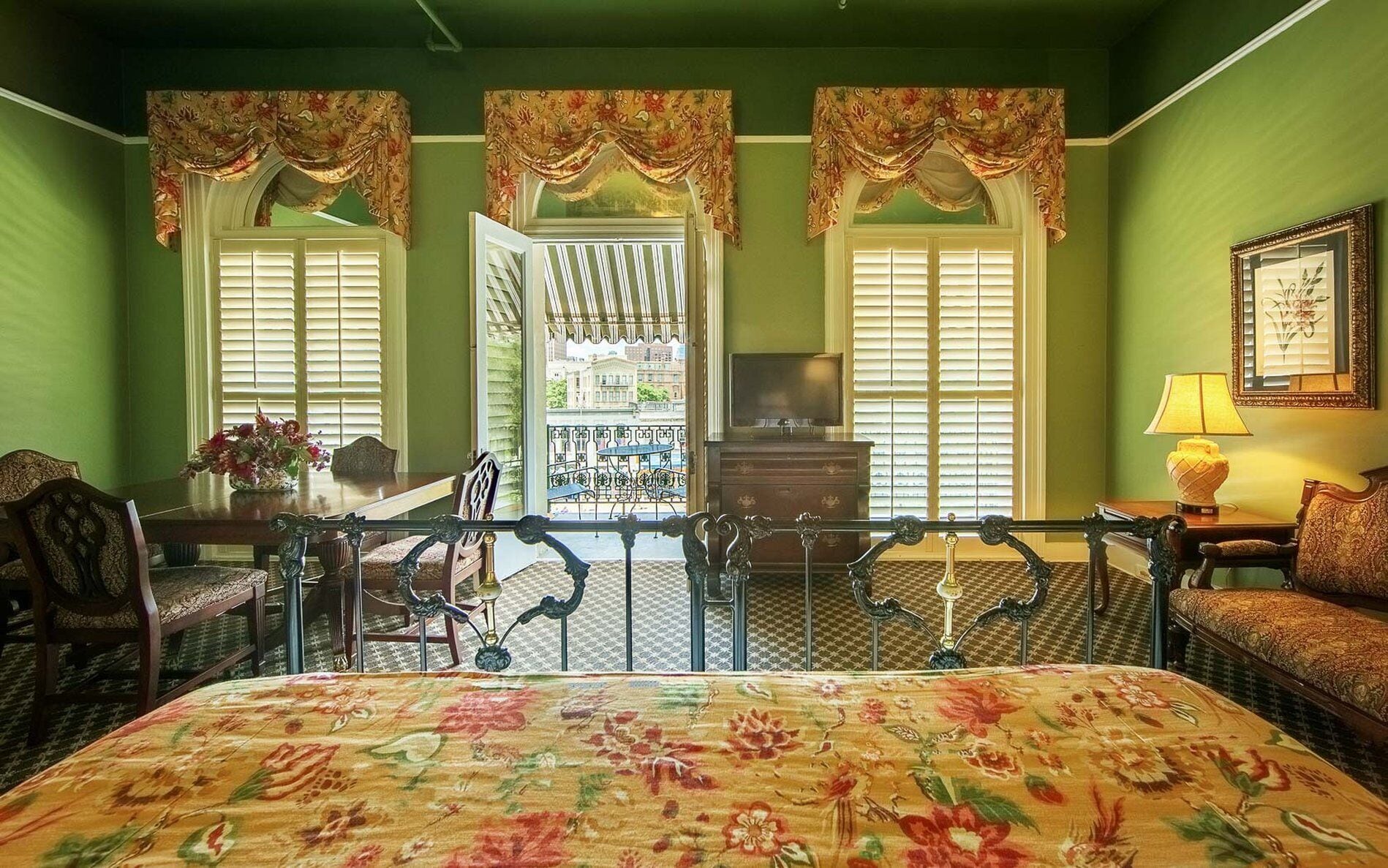 1 bedroom, desk, iron/ironing board, free wifi