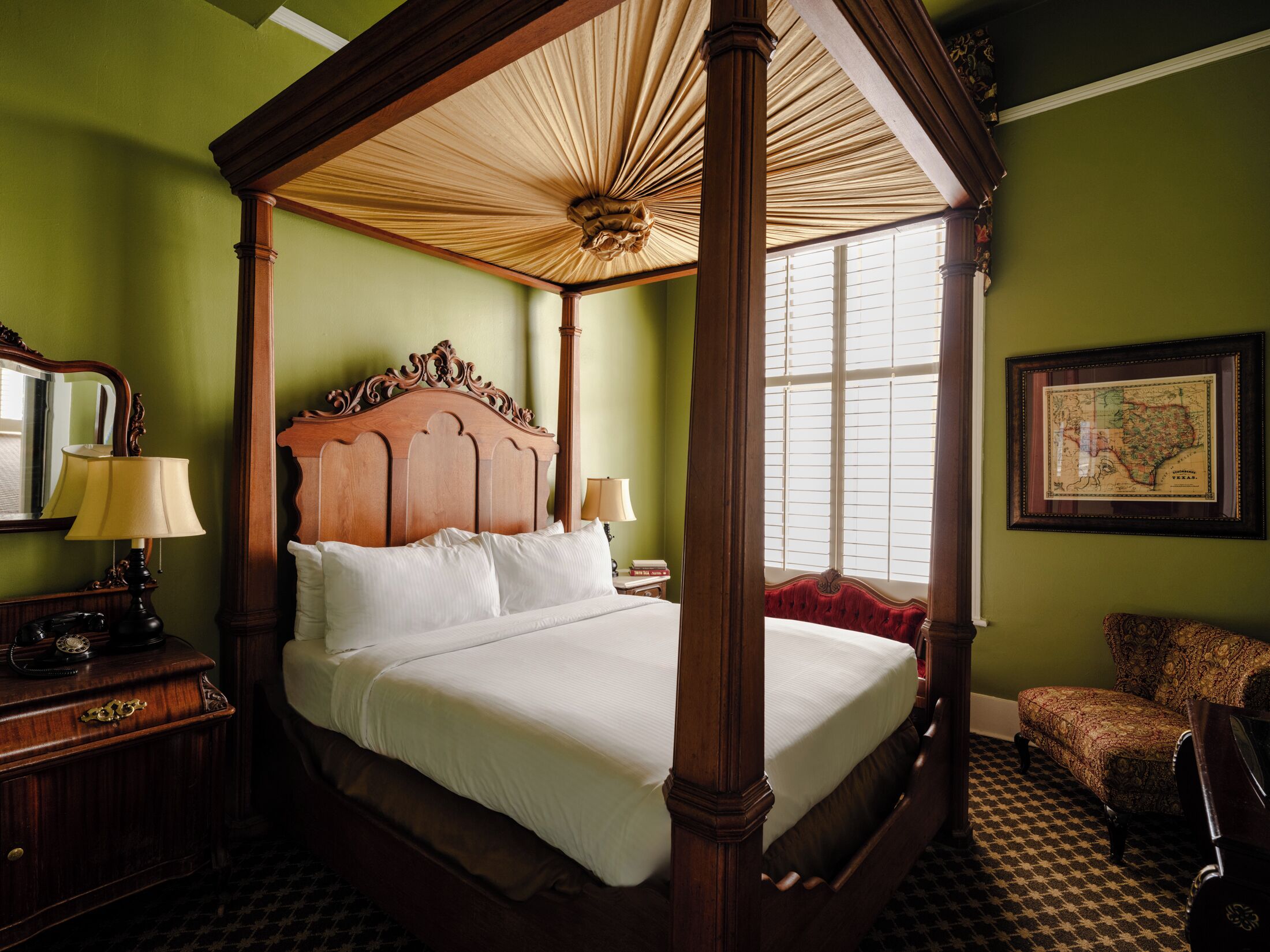 Suite, 1 King Bed (Ranch) | Desk, iron/ironing board, WiFi (free), bed sheets
