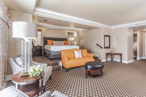 Luxury-Suite | Schreibtisch, Bügeleisen/Bügelbrett, kostenloses WLAN, Bettwäsche