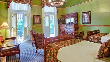 Suite (Roy Rodgers) | Desk, iron/ironing board, free WiFi, bed sheets