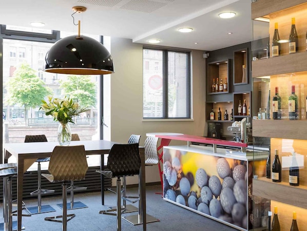 Bar (on property) - ibis Styles Strasbourg Centre Petite France (Strasbourg)