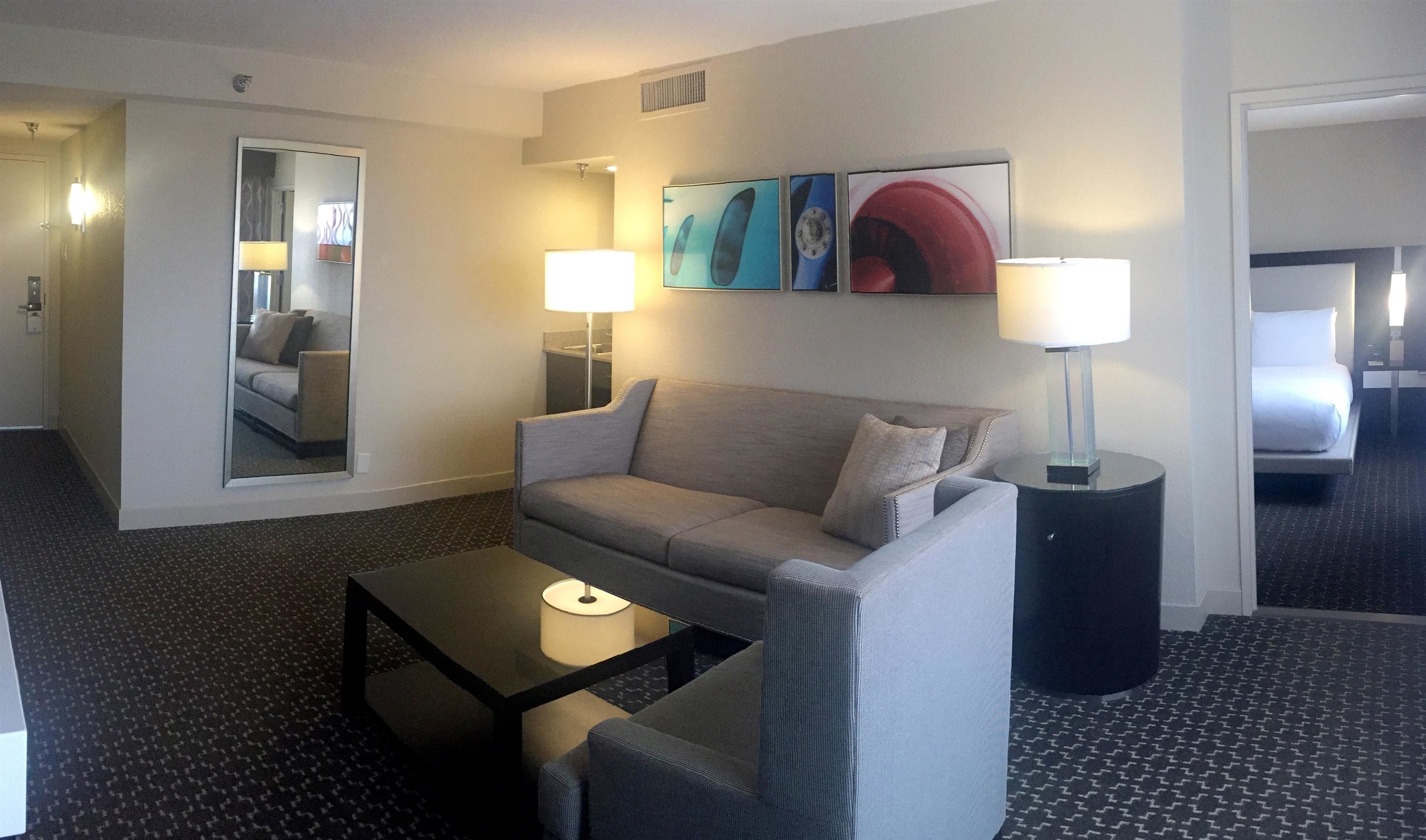 premium bedding, down duvets, in-room safe, desk