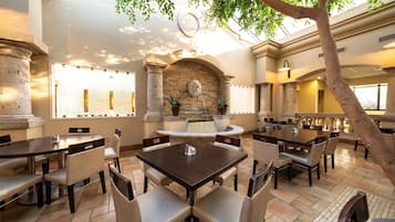 3 restauranter; serverer morgenmad