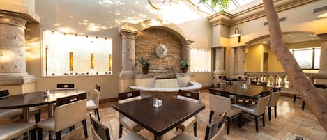 3 restaurants, breakfast served