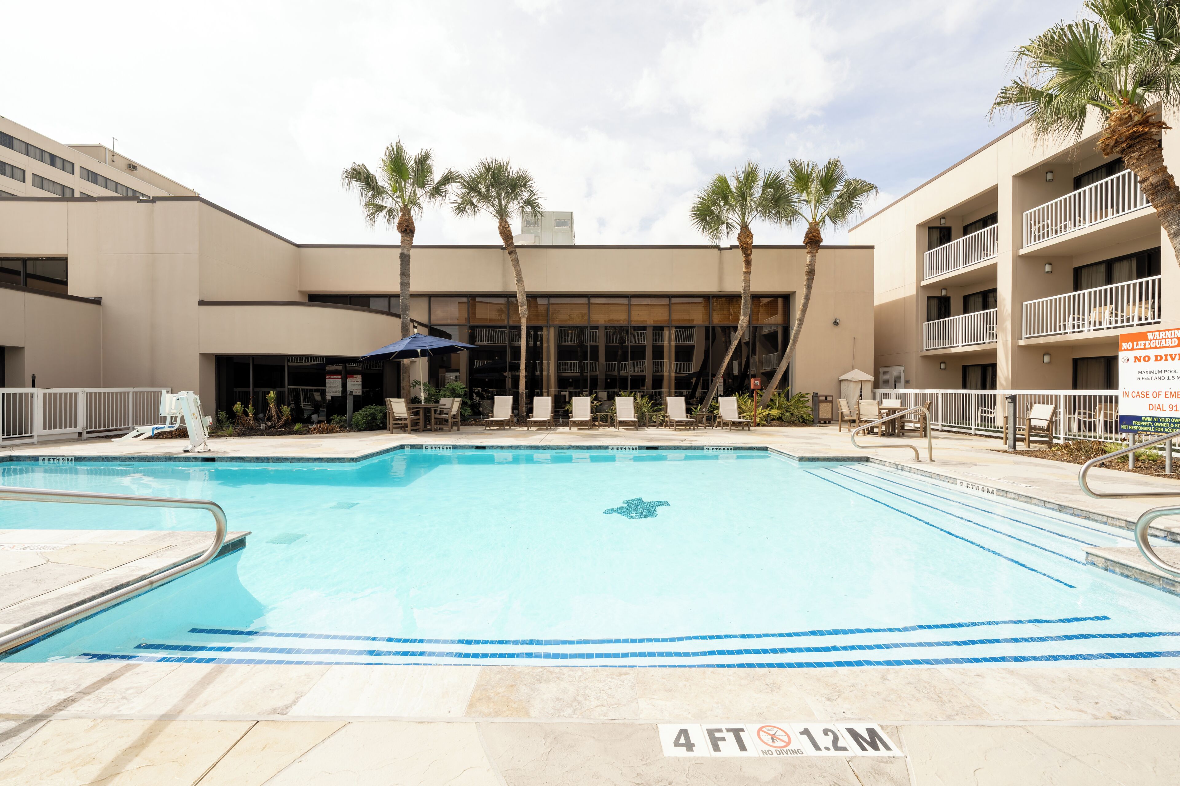 Foto - Doubletree by Hilton Houston Hobby Airport
