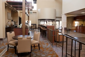 2 bars/lounges, lobby lounge, rooftop bar