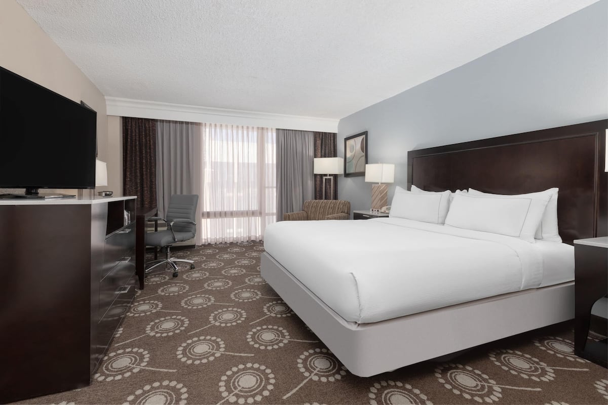 Premium bedding, desk, iron/ironing board, cribs (free)