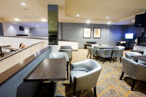 2 Bars/Lounges, Lobby-Lounge, Bar auf der Dachterrasse