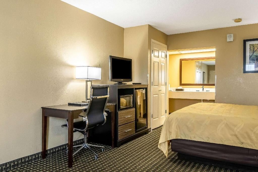Iron/ironing board, rollaway beds, free WiFi, bed sheets
