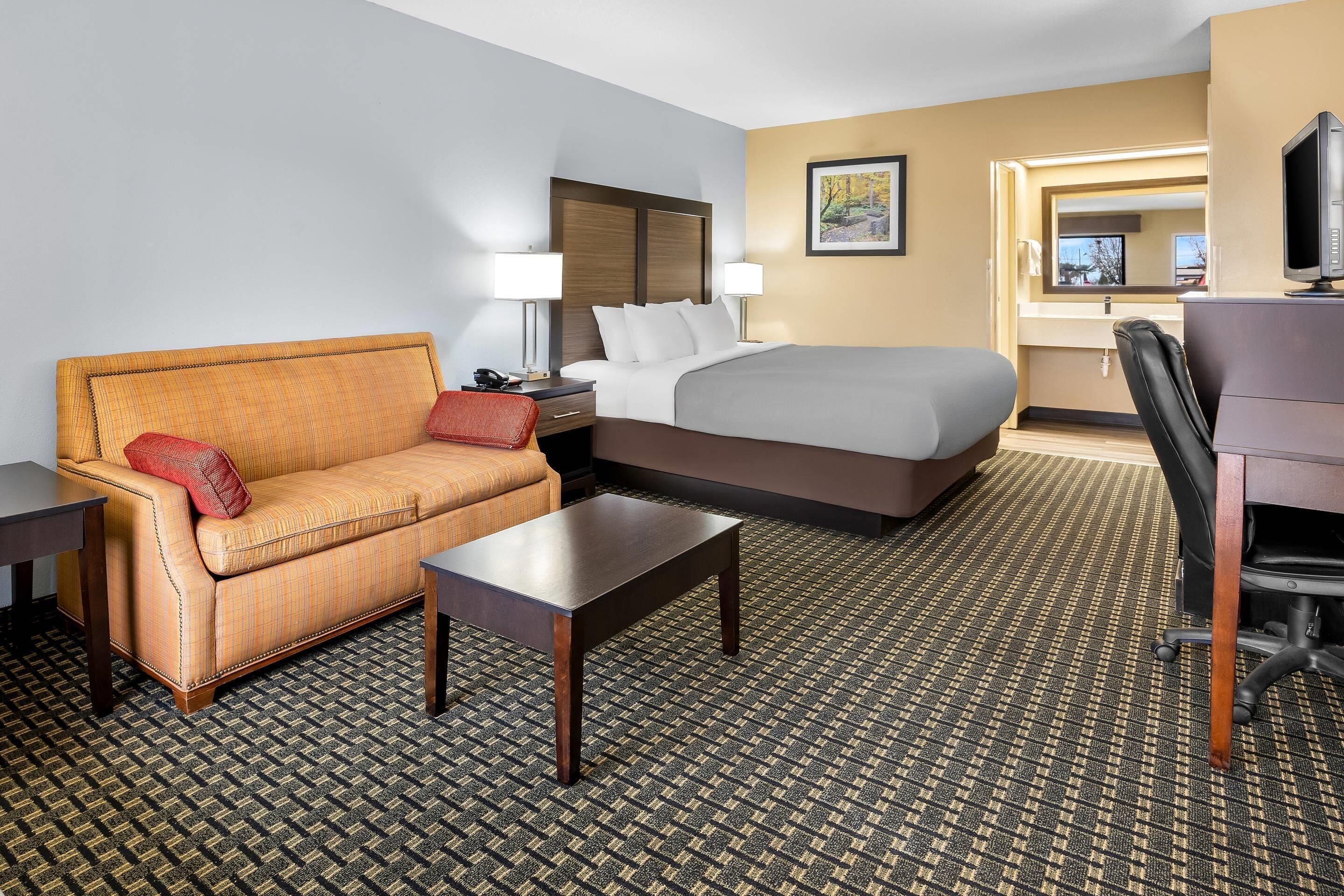 Habitació, 1 llit de matrimoni gran, no fumadors | Planxa i posts de planxar, llits addicionals i wifi gratuïta 