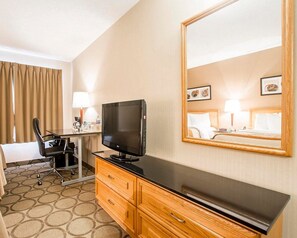 Chambre Standard, 2 lits doubles, Deuxième Étage | Literie de qualité, lit avec matelas à plateau-coussin, décor unique
