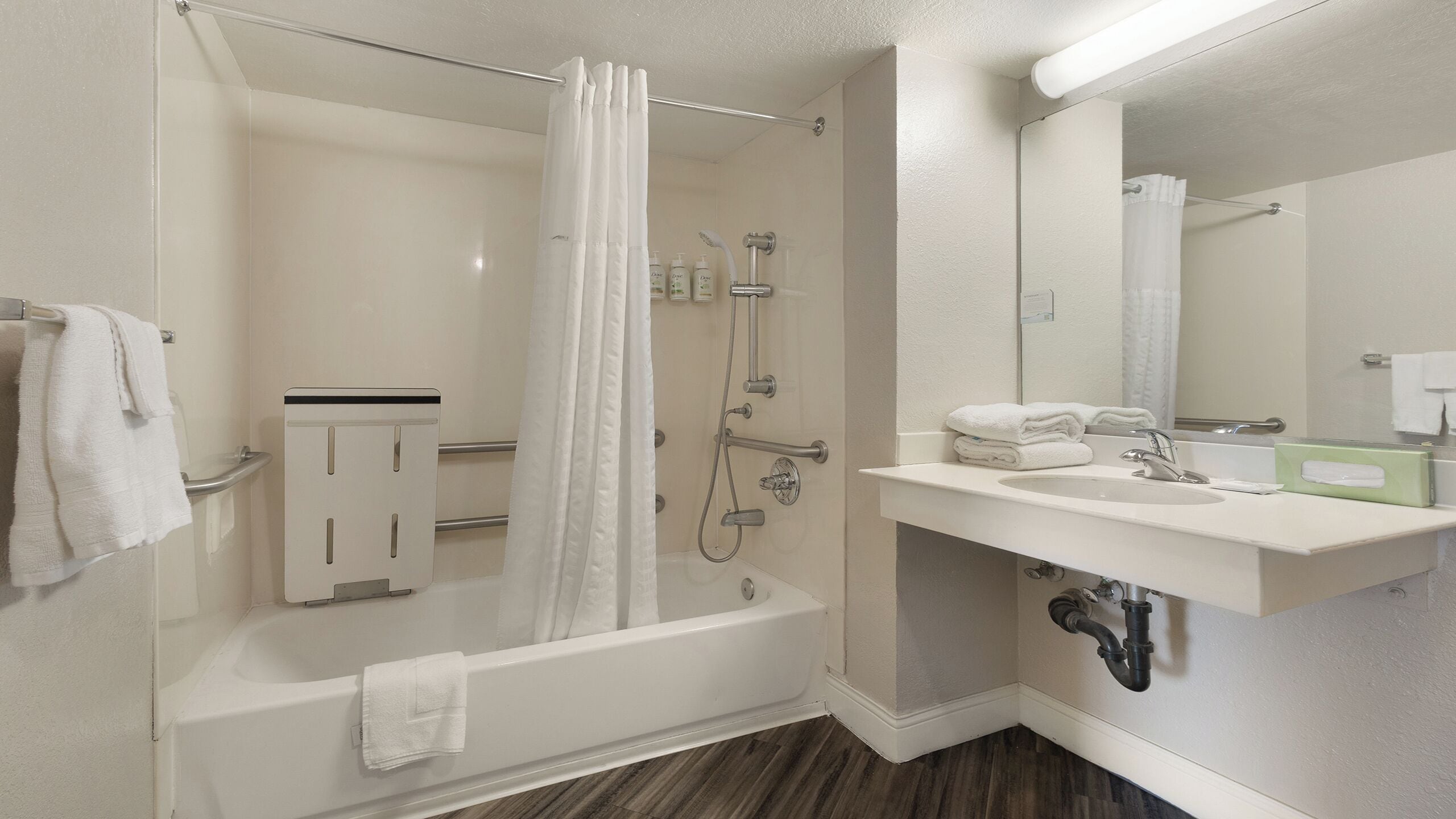 Foto - Howard Johnson by Wyndham Sacramento Downtown