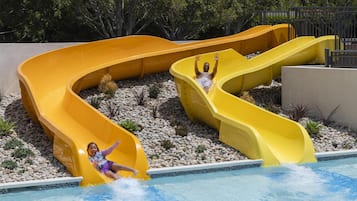 Outdoor pool, open 7:00 AM to 10:00 PM, cabanas (surcharge)