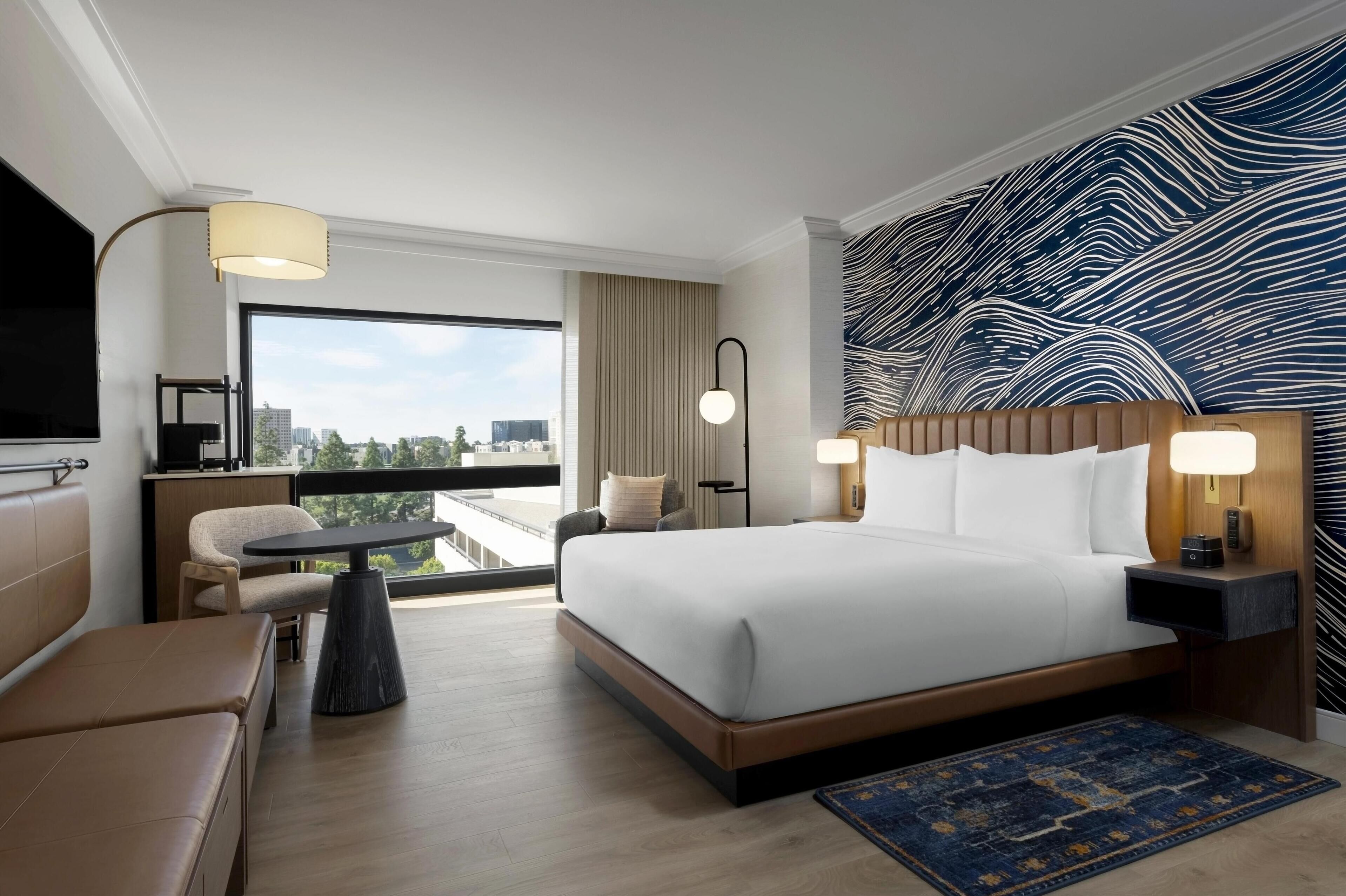 高級寝具、羽毛の掛け布団、低反発ベッド、セーフティボックス (室内)