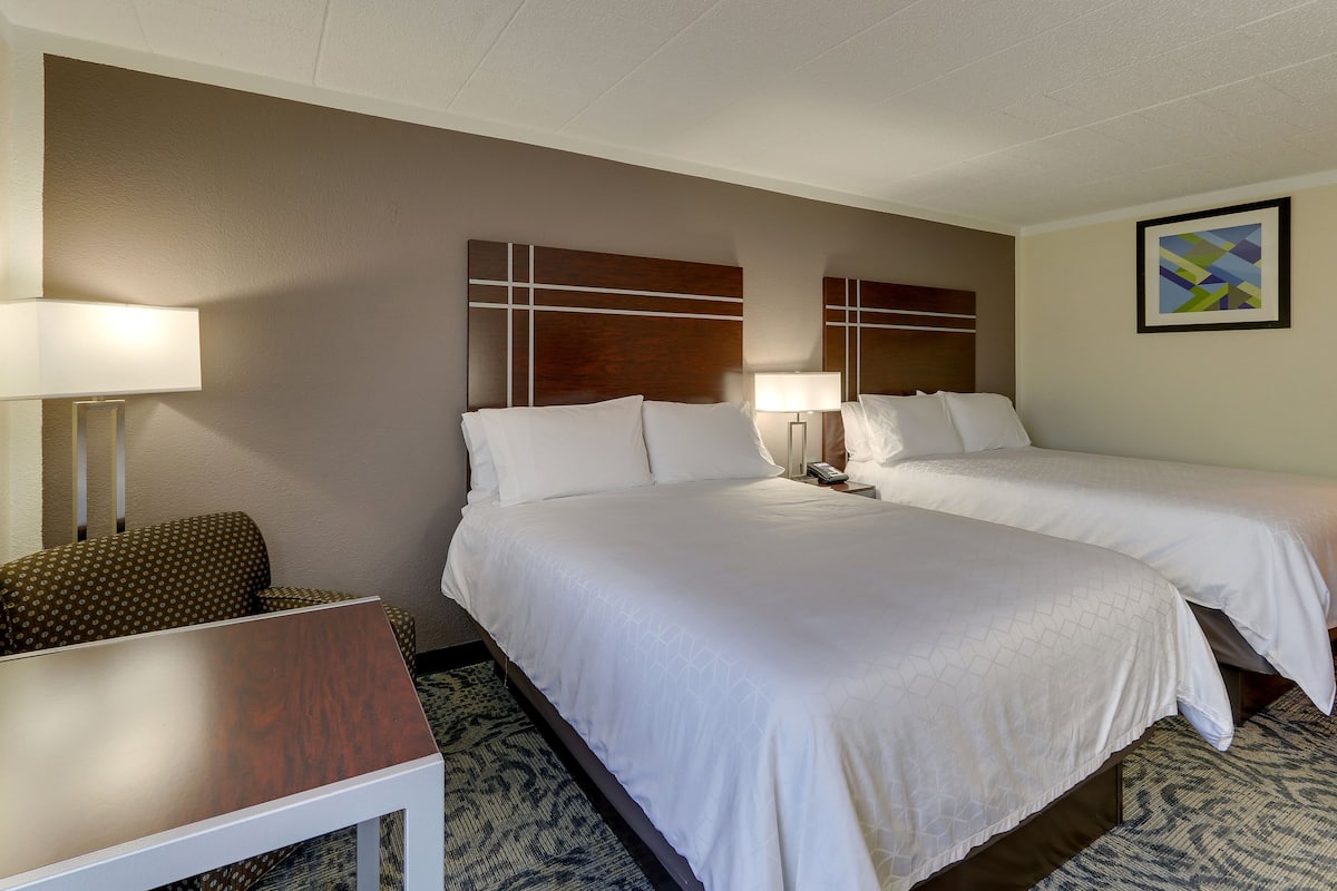 Premium bedding, desk, blackout curtains, iron/ironing board