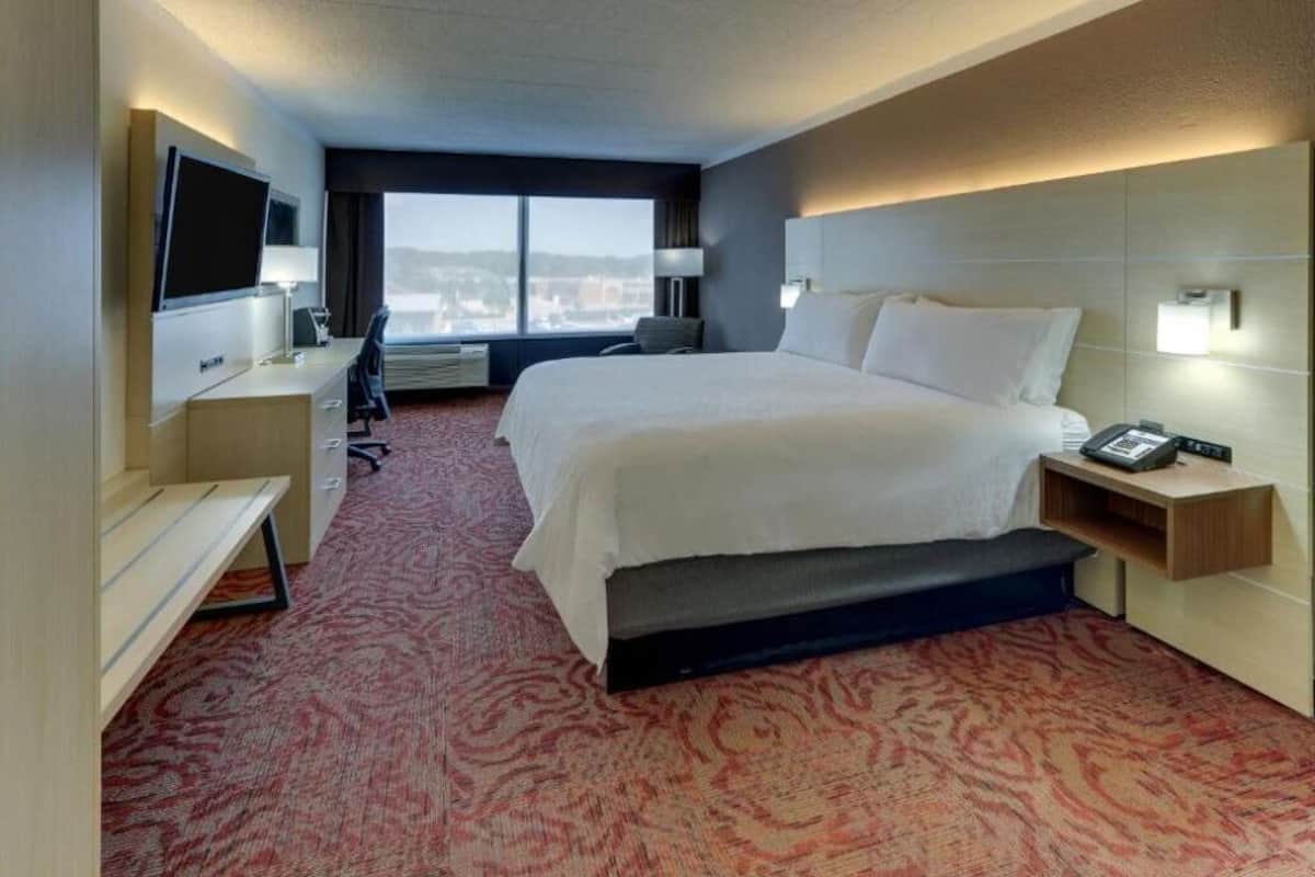 Premium bedding, desk, blackout curtains, iron/ironing board