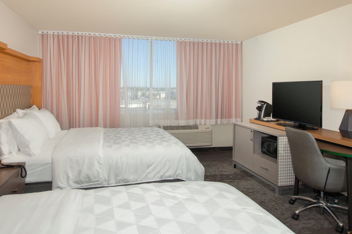 Egyptian cotton sheets, premium bedding, pillowtop beds, in-room safe