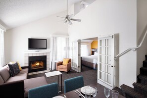 Penthouse, 2 Bedrooms, Fireplace