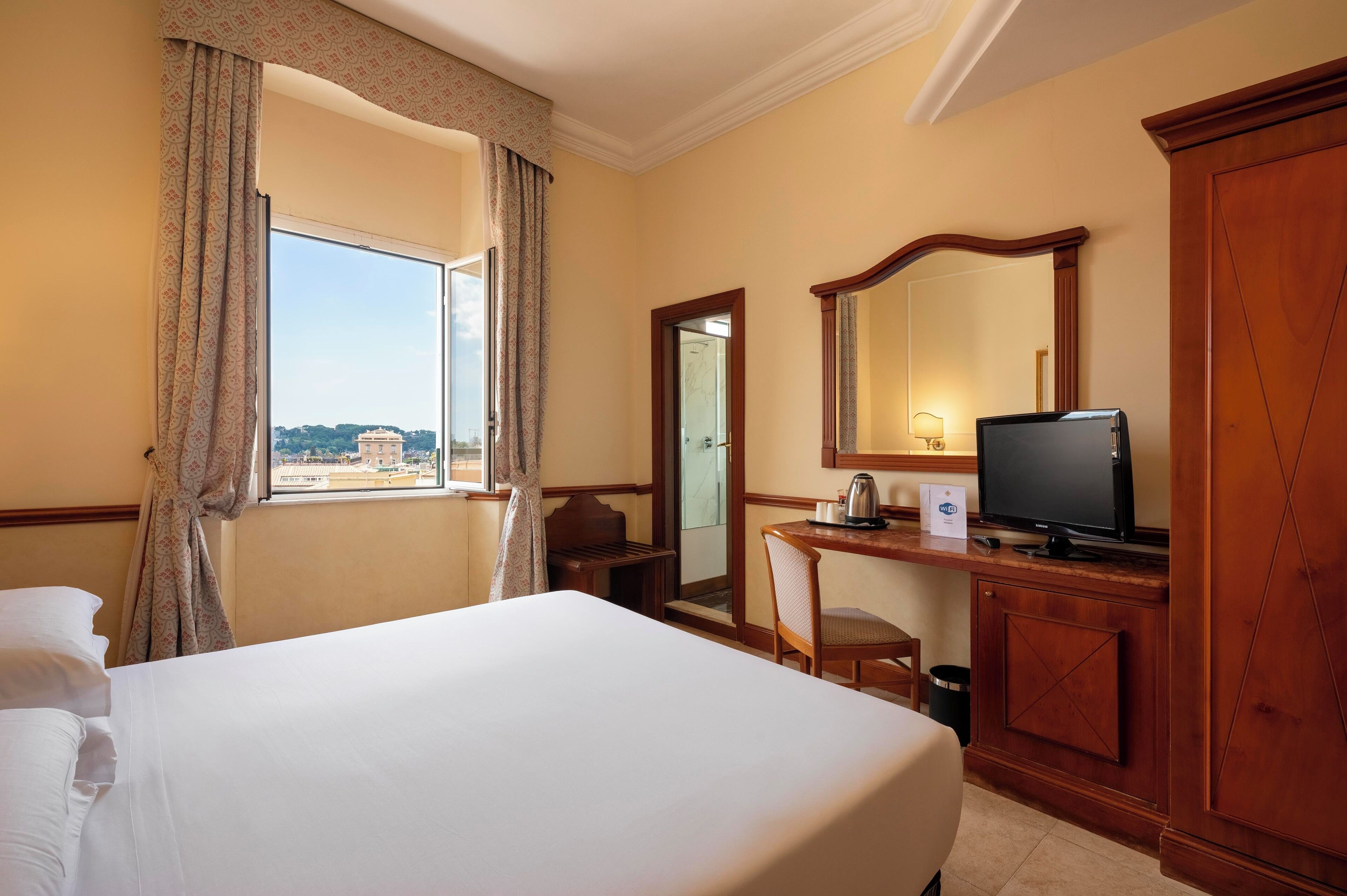 double or twin room, city view | 2 bedrooms, minibar, in-room safe, desk