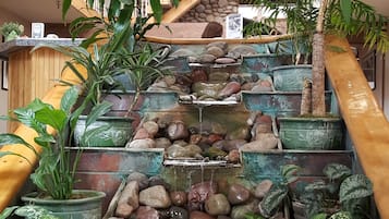 Check-in-/Check-out-Schalter