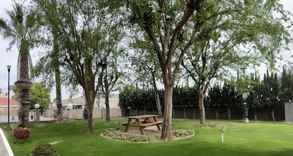 Ramada by Wyndham Bakersfield North