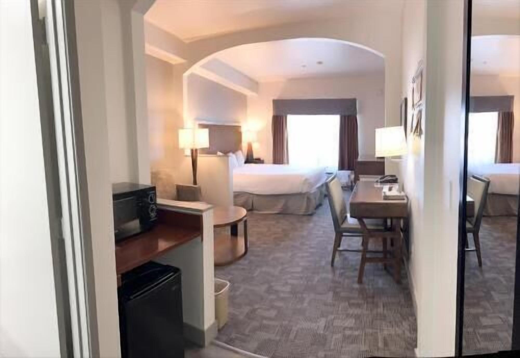 In-room safe, desk, laptop workspace, blackout drapes