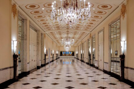 The Mayflower Hotel, Autograph Collection - Image 4