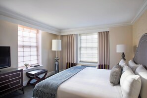 Ropa de cama de alta calidad y camas con pillow-top 