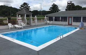 Piscina all'aperto