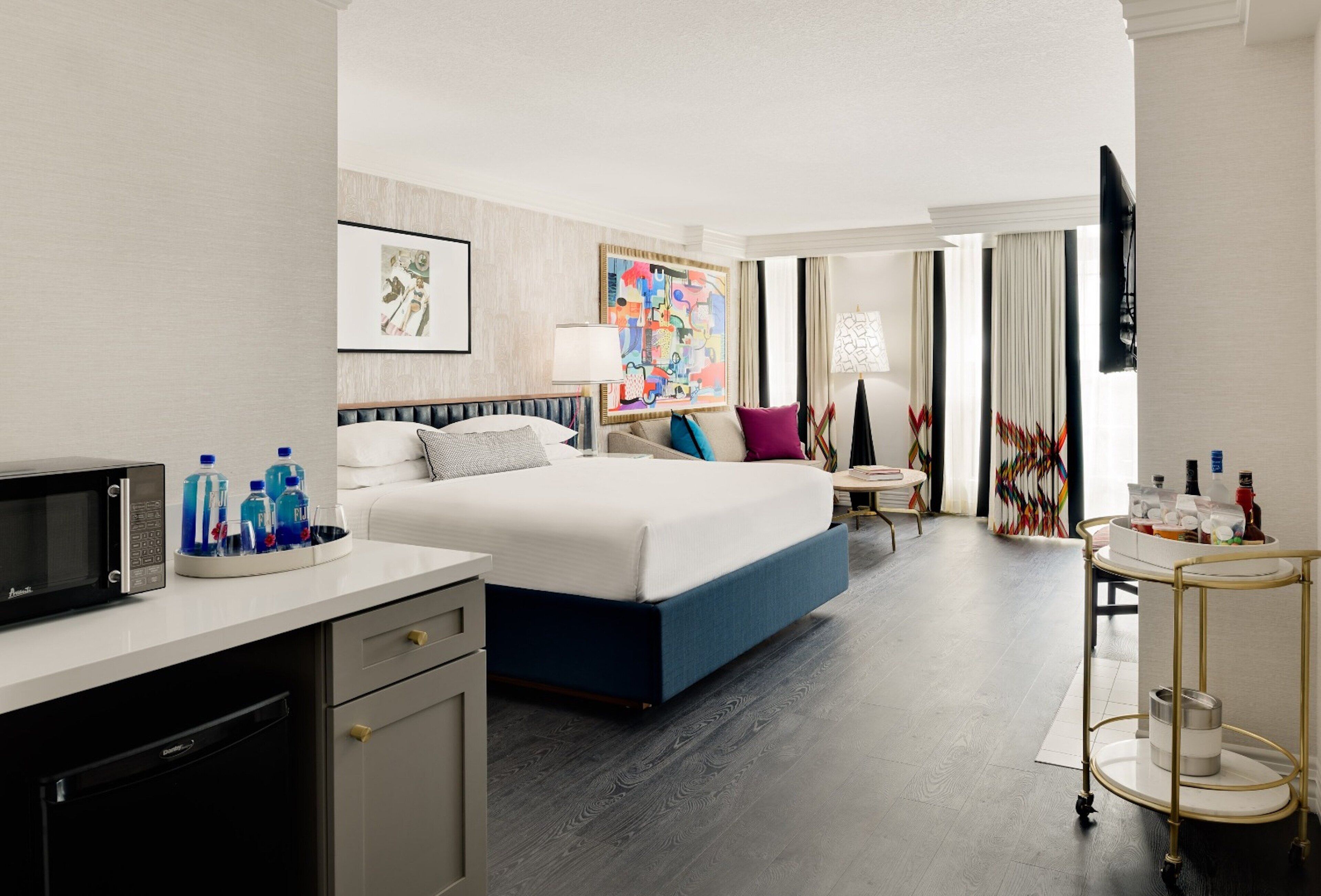 이집트산 면 시트, 고급 침구, 필로우탑 침대, 객실 내 금고