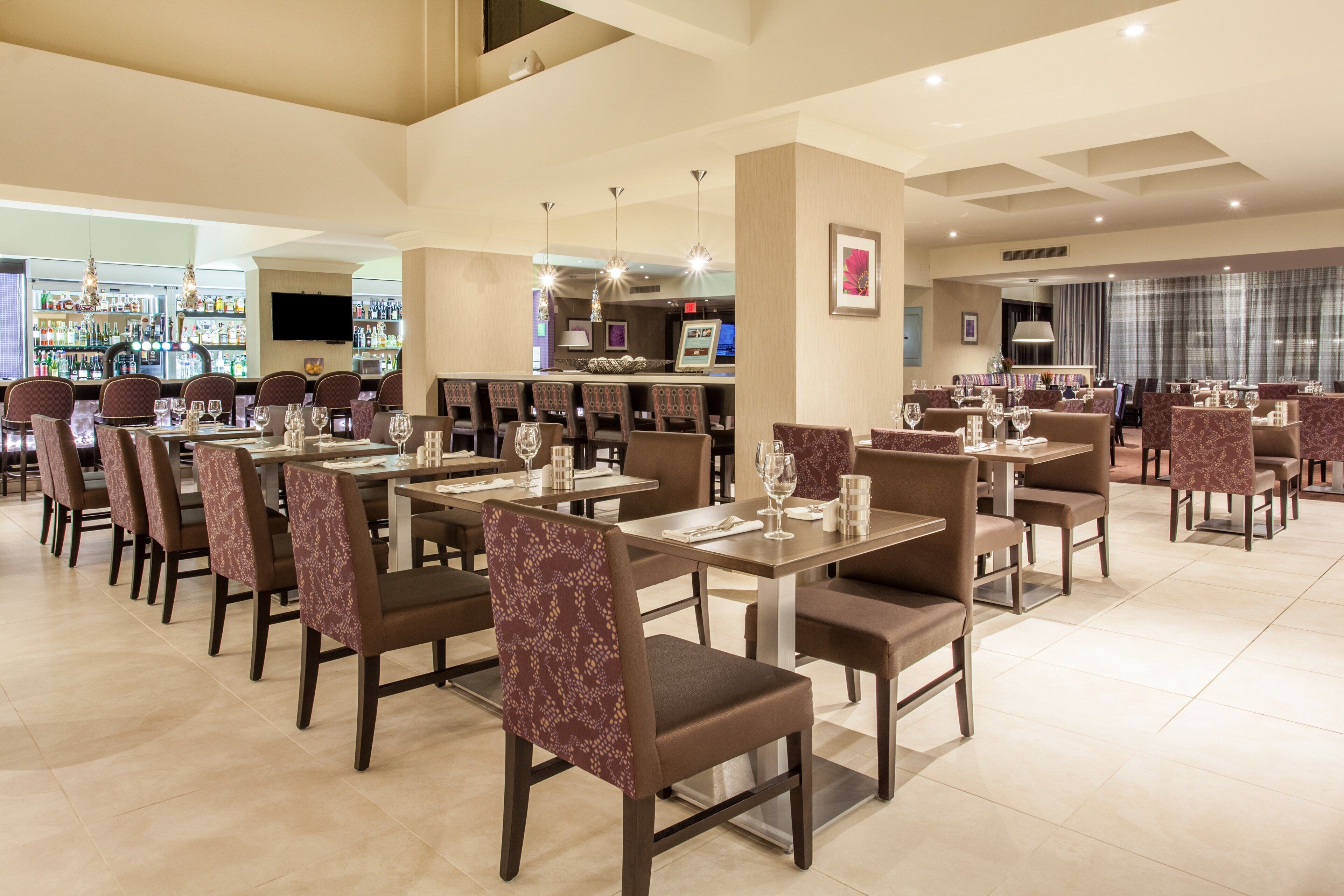 بوفيه فطور يوميًا مقابل رسوم