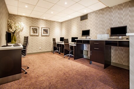 Holiday Inn Toronto Int'l Airport, an IHG Hotel - Image 28