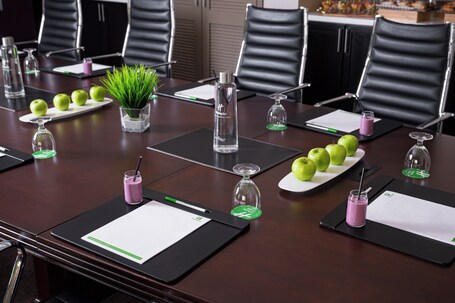 Holiday Inn Toronto Int'l Airport, an IHG Hotel - Image 23