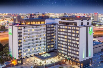Holiday Inn Toronto - Int'l Airport by IHG