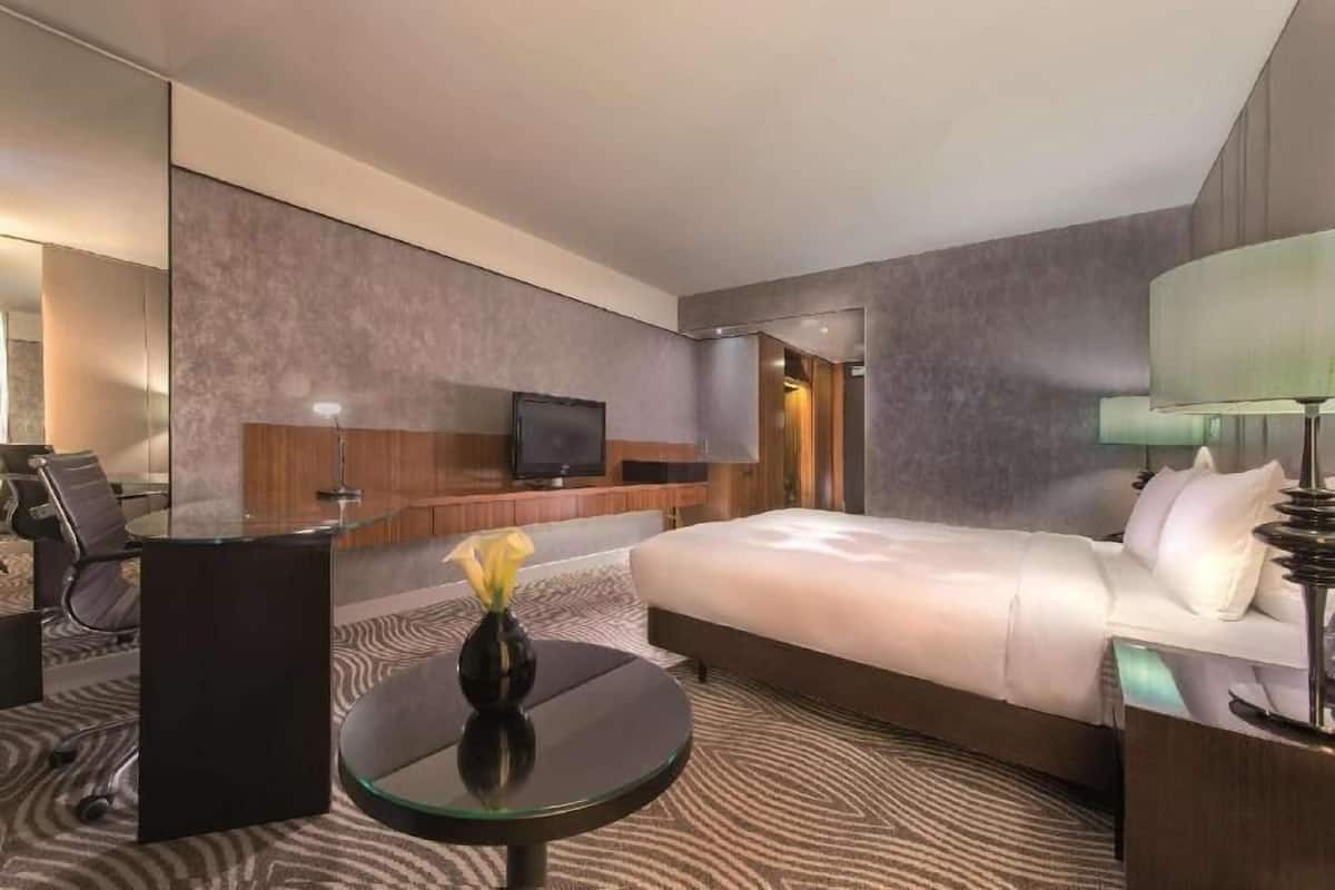 Literie de qualité supérieure, surmatelas, minibar