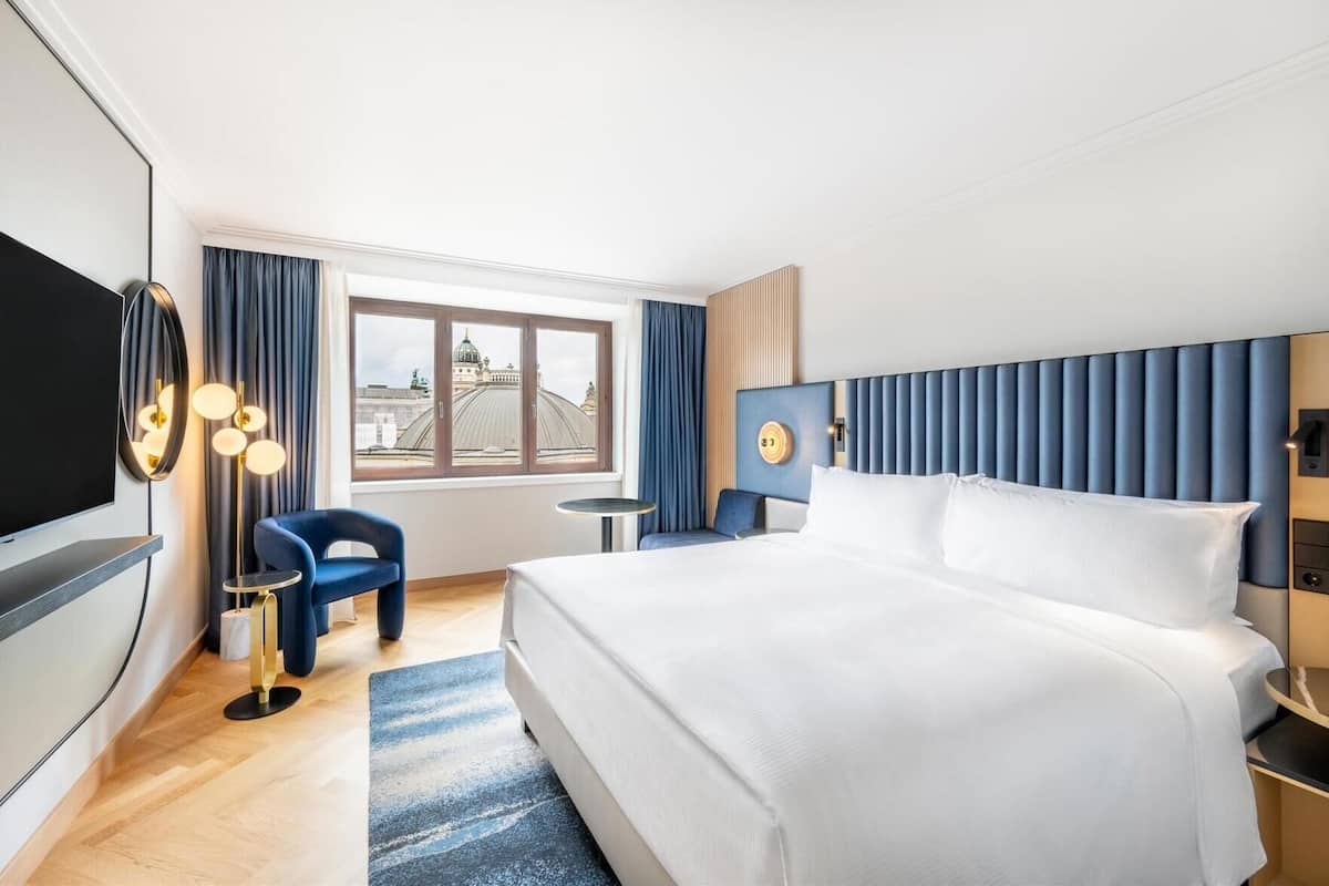 Premium bedding, pillowtop beds, minibar, in-room safe
