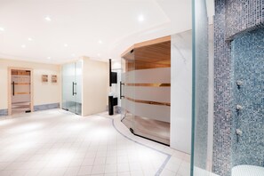Couples treatment room(s), sauna, steam room, hot stone massages