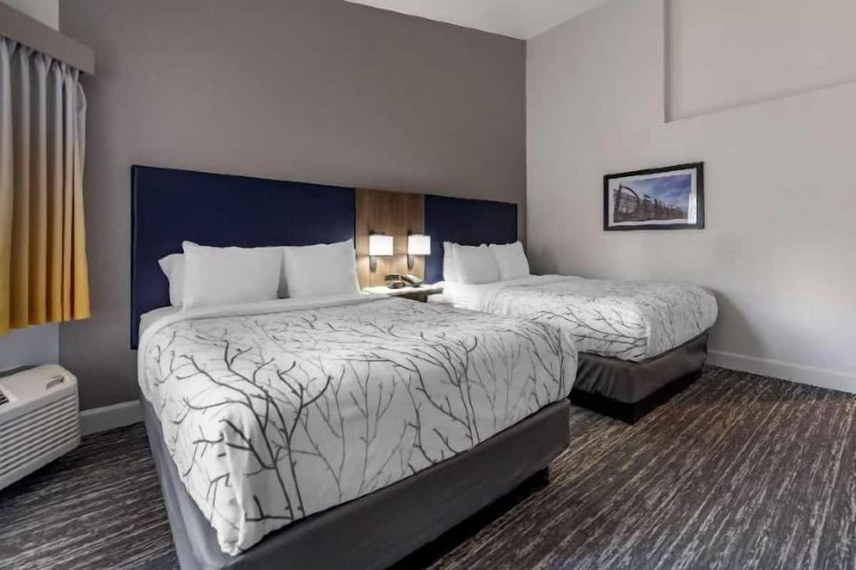 Premium bedding, pillowtop beds, in-room safe, desk